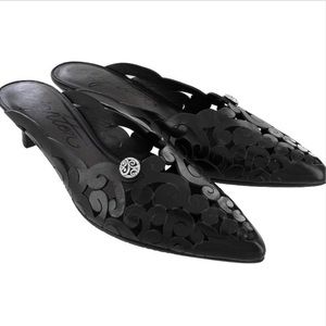 NWT black leather mules with kitten heel